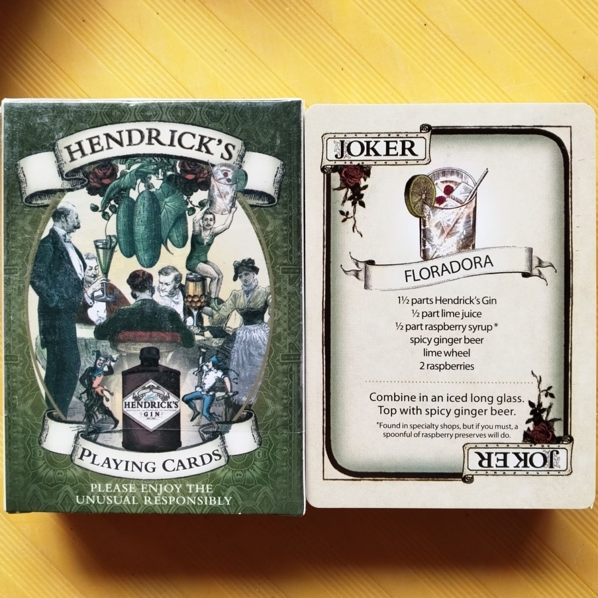 Hendrick's Gin Playing Cards D - огляд і ціна Cocktail Recipe Book